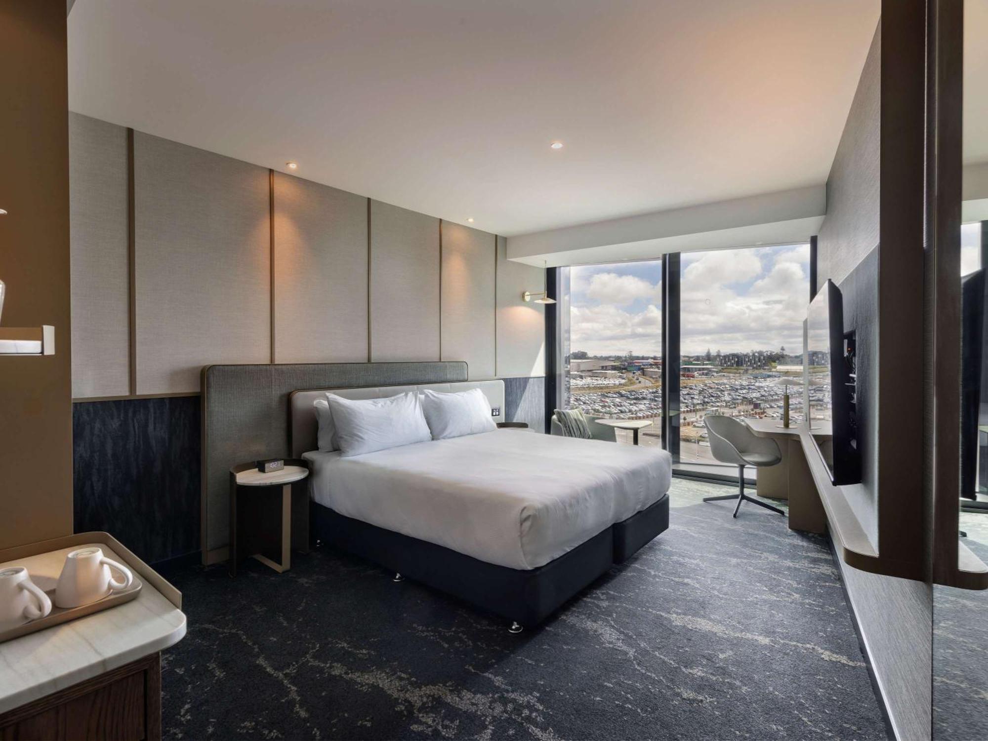 Pullman Auckland Airport Hotel Екстериор снимка A room at the hotel