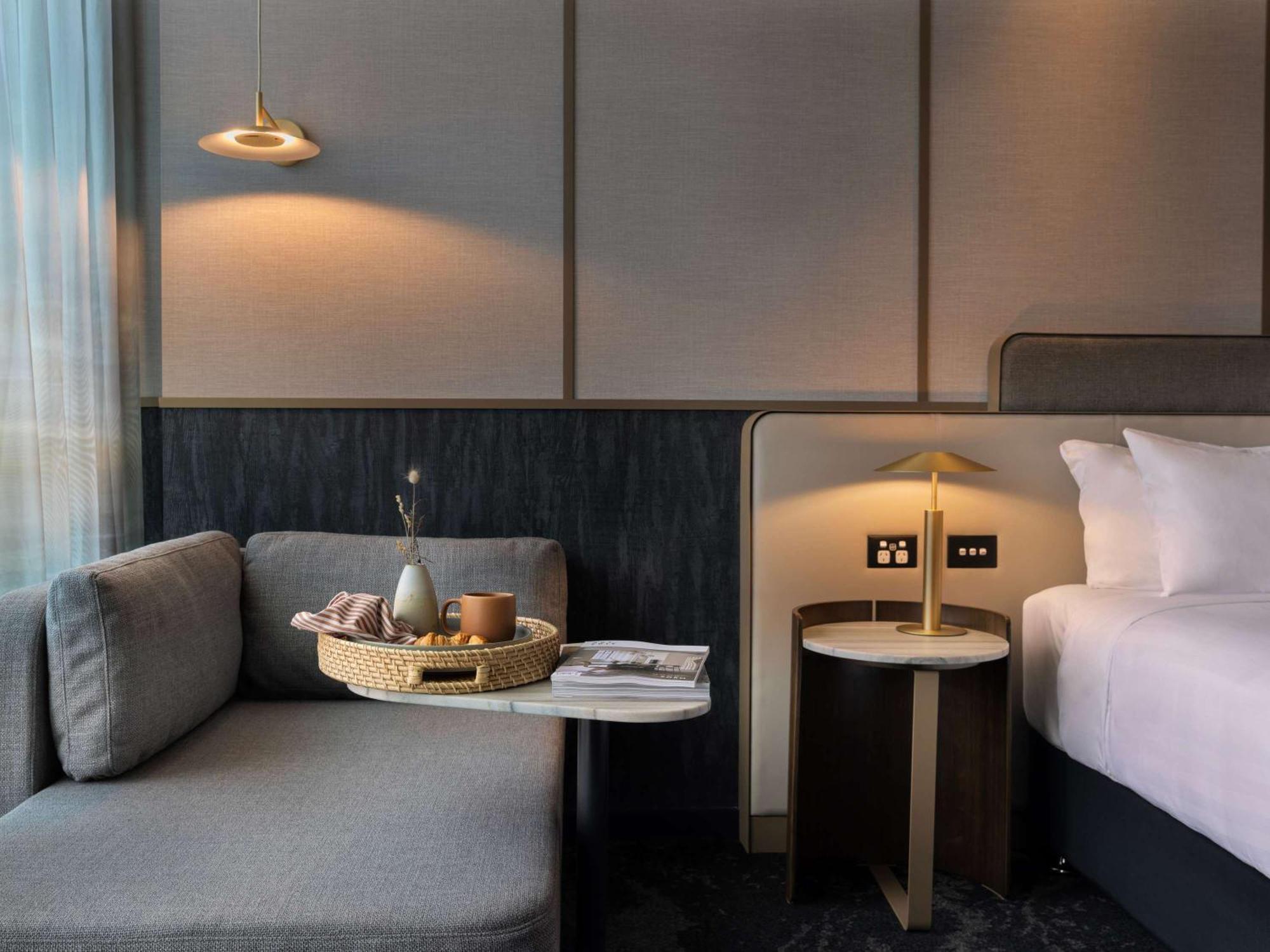 Pullman Auckland Airport Hotel Екстериор снимка Deluxe Room