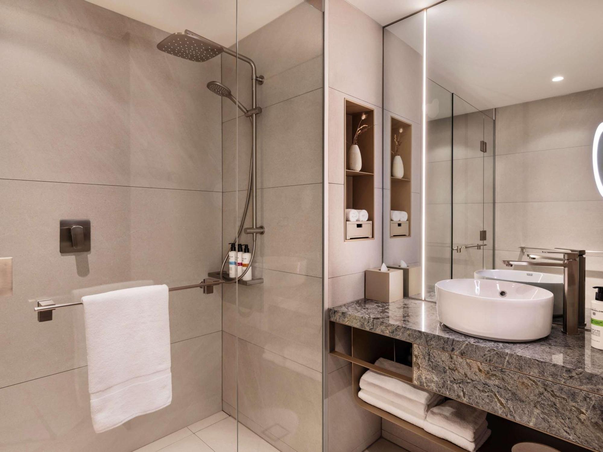 Pullman Auckland Airport Hotel Екстериор снимка