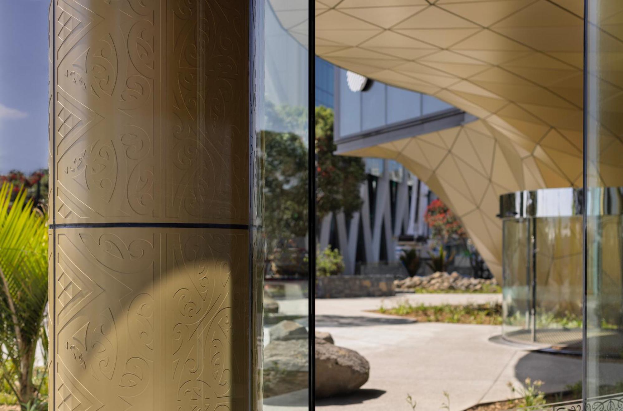 Pullman Auckland Airport Hotel Екстериор снимка The National Museum of Australia