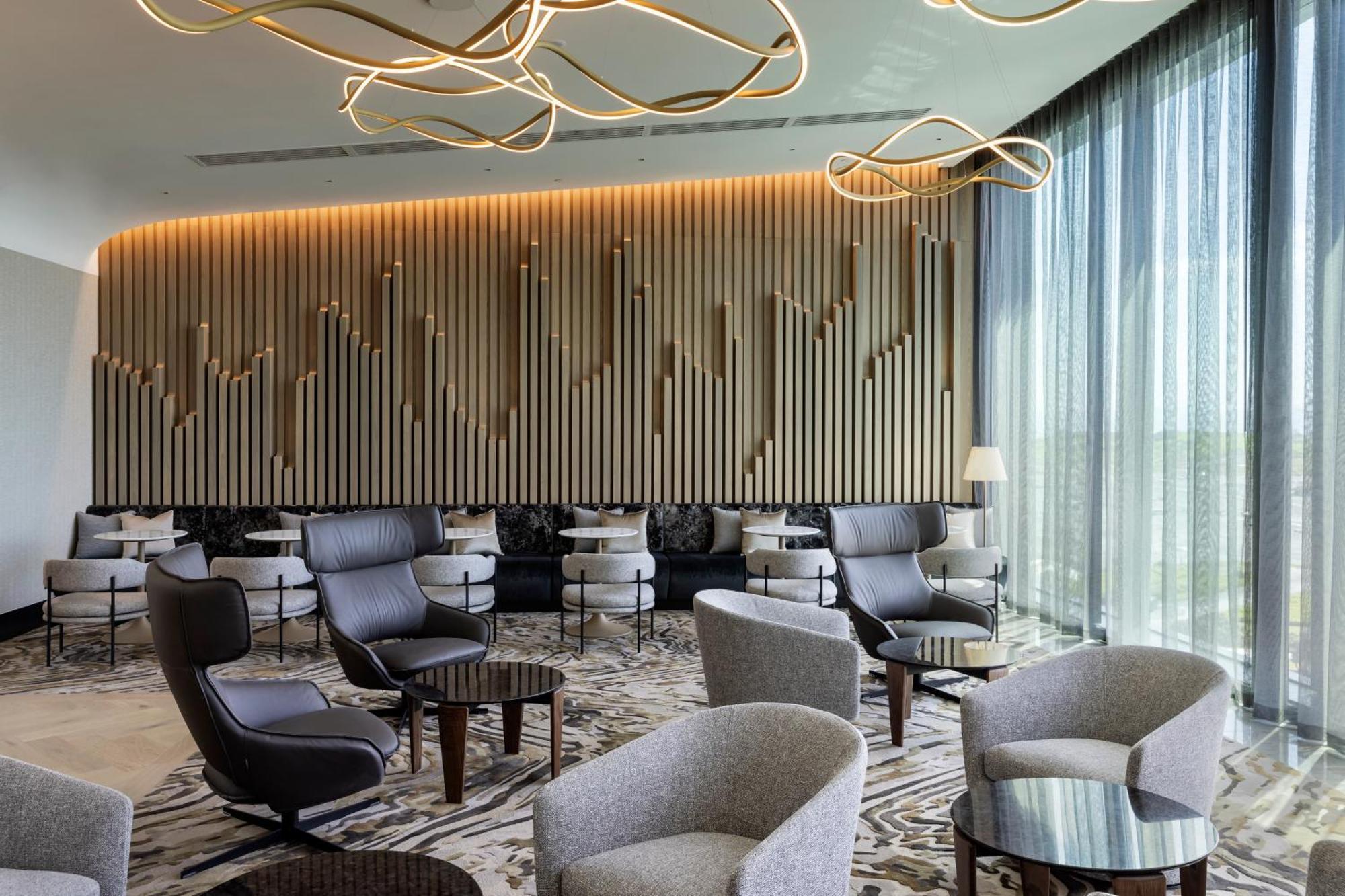 Pullman Auckland Airport Hotel Екстериор снимка The lounge at the airport